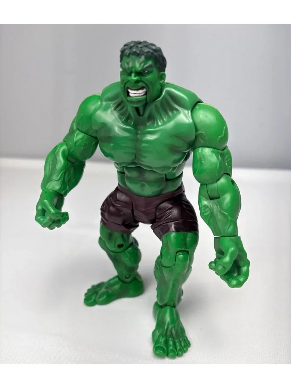 Marvel 2002 Hulk Action Figure 6.5